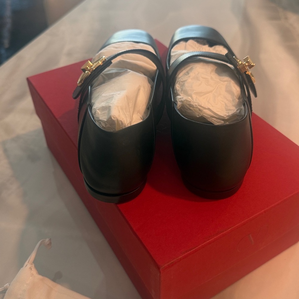 Valentino square toe Leather Mary Jane Flats with Gold Buckle - Picture 6 of 9